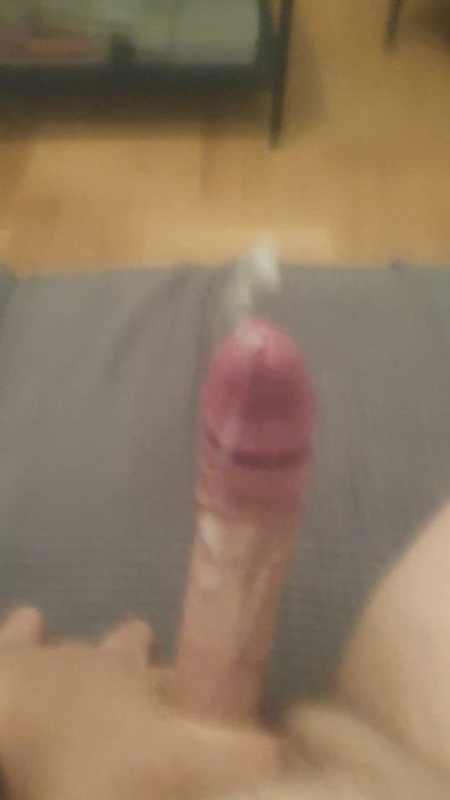 Cumming hard without hands
