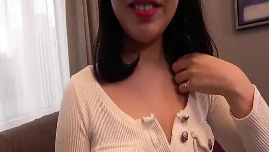 P117G09 Picking up a big-breasted Korean beauty who remains innocent! Climax SEX exchange with a lewd girl with such a face!