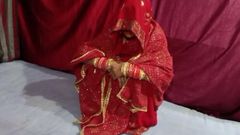 Primeira noite de sexo da esposa indiana recém-casada no quarto