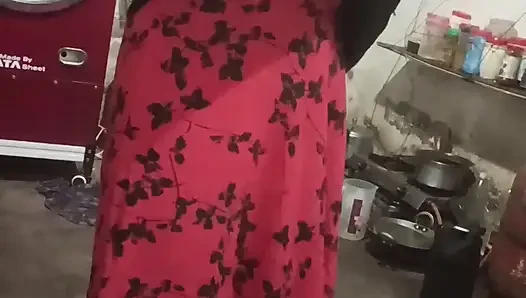 Elder drains water from cock Hindi Audio: Best handjobs