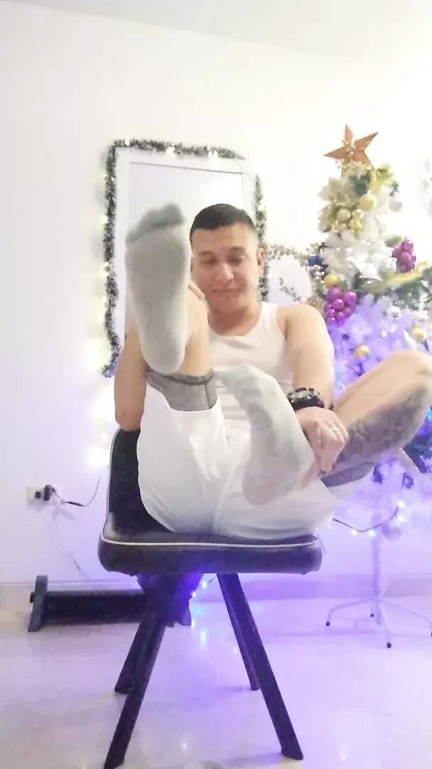 man gives a video of his feet for christmas