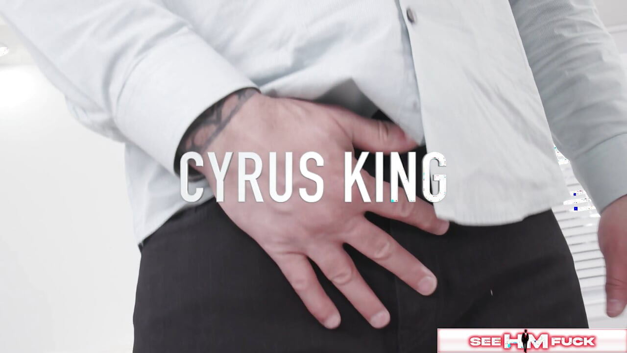 Garanhão Cyrus King é por pequena ruiva Madi Collins!