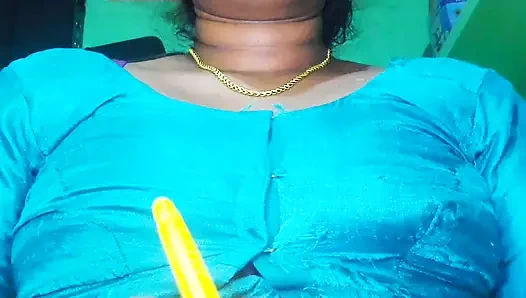 Sandra Hot Bhabhi Adegan Payudara No. 1