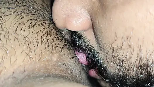 Pijat terapis dan pijat hot wanita dengan ngentot habis-habisan dan jilat memek hot gadis india