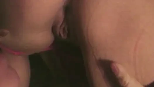 Versaute Taxifahrten: Heiße Lesbenbegegnung