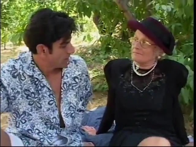 Sex-crazed granny gets slammed from behind outdoors