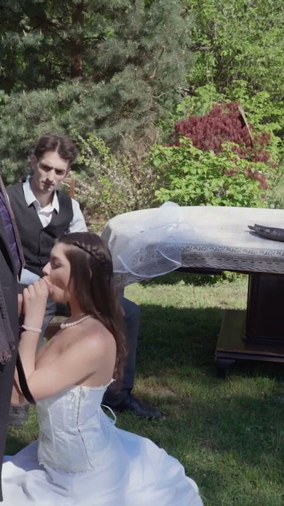 BRIDE4K. Kérlek, spriccelj szét rajtam az esküvőmön | Klip 1