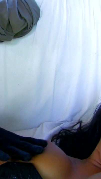 Anal Schlampe Silvana Rodriguez hart gefistet | Clip 2