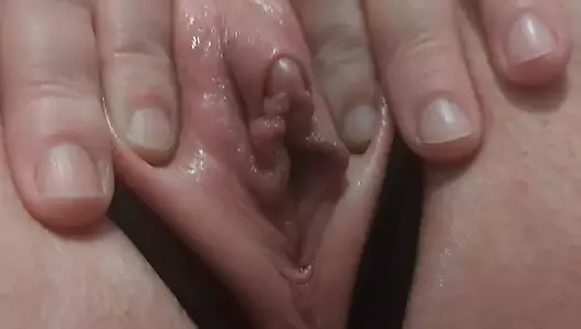 Pulsating Pussy Up-close