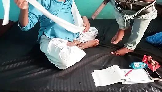 Hintli liseli kız mms seks (18+)