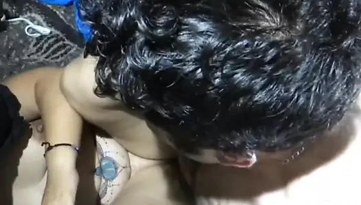 Reife Schlampe betrügt ihren Mann