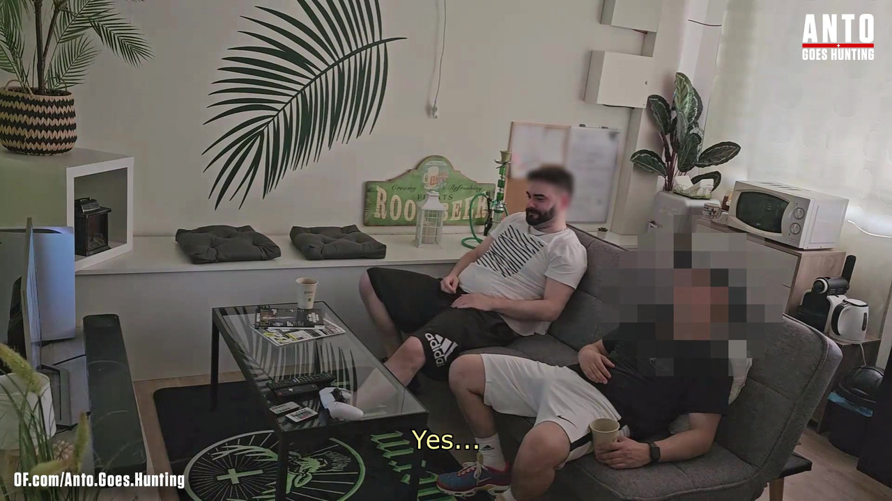 我的直男朋友“chris”（他以前发现我在撸管）上一次问我，并给我惊喜