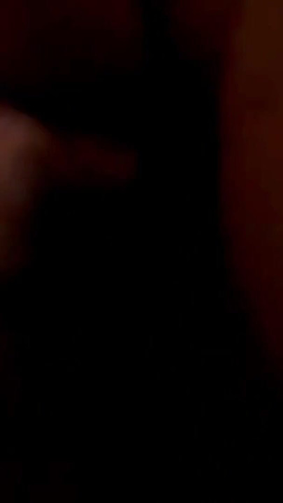 后入式狠操我女朋友的屁股和阴户。 | 短片 1