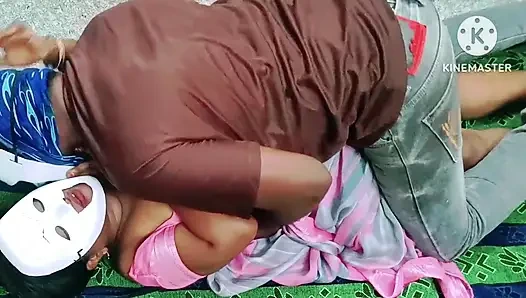 Üvey anne sert şehvetli seks için üvey oğlu tarafından baştan çıkarılıyor