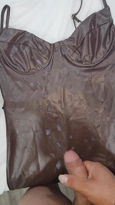 Cum in a latex dress
