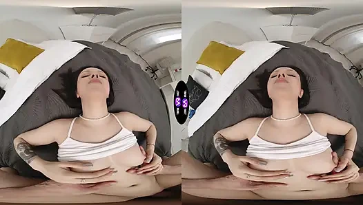 Rihanna black lässt ihr handtuch für die Morgenüberraschung des nachbarn fallen - TeenMegaWorld