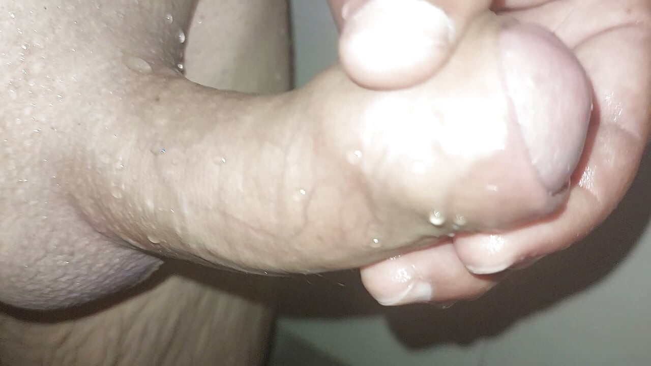 Stepdad gives me handjob