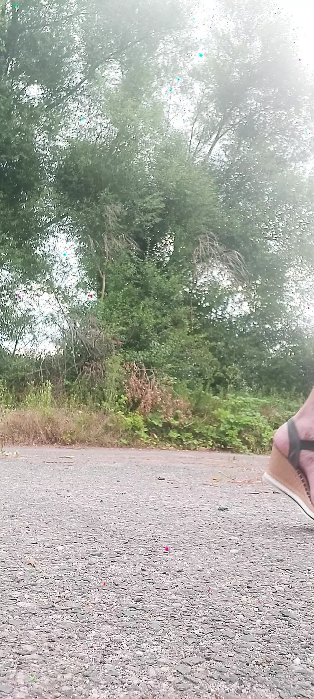 Outdoor mastrubation in summer clohtes on publick roads