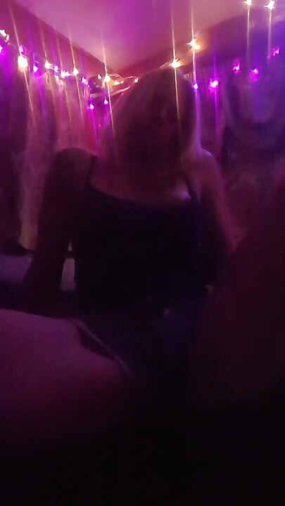 AnnieBanannie, reine de la gorge profonde