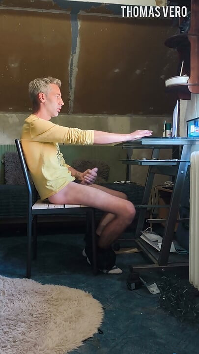 Webcam Chat. I Wanna Jerking off. Show Me Something