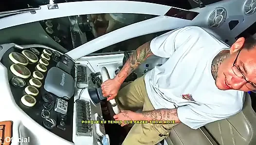Eine Fahrt mit meinem Boot mit Elisa Sanches endet immer mit heißem Sex und Ausschweifung, wir haben viel Sex auf den Meeren! - Komplett in
