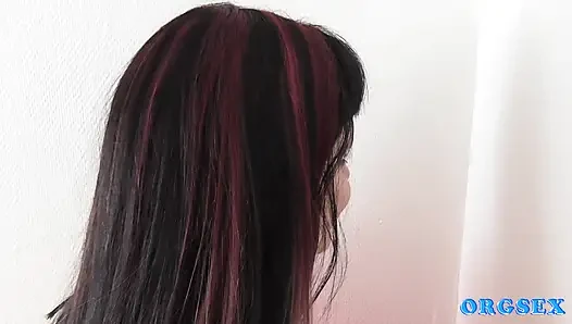 Spanking of a yellow vest