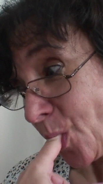 Memorable moment from "Frau schenkt seienm Mann zu Weihnachten eine junge Fotze"