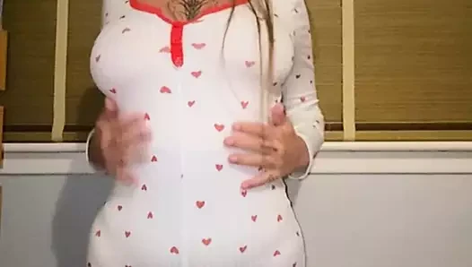 Scottish bigtits goth student her fingers wander slow and deep