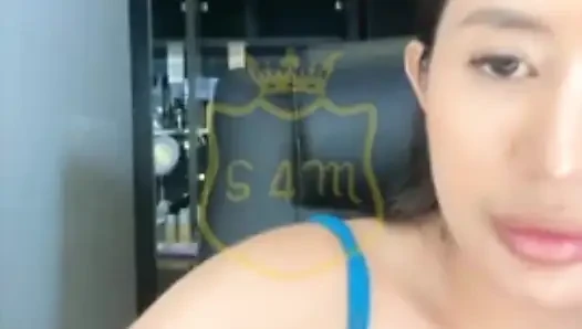 Endonezyalı modellerin sıkı amcığı ve büyük göğüsleri var, ojol tarafından sikilmek istiyor