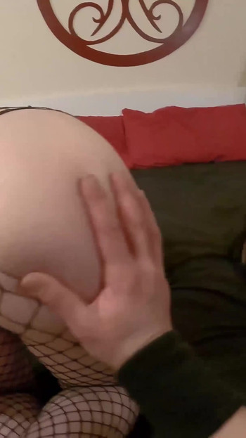 Trenutak koji morate vidjeti iz "Dugi i strastveni poljubac s mojim polubratom dok mi moja nova cura Violet liže pičku - DOLLSCULT"