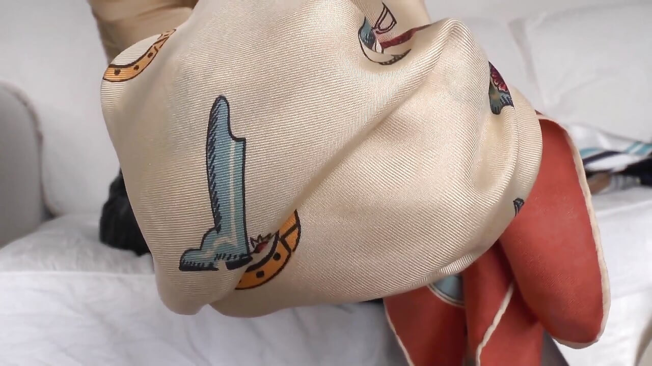 Spritze Ab Auf Stiefmutters Seidentuch, Lady Victoria Valente