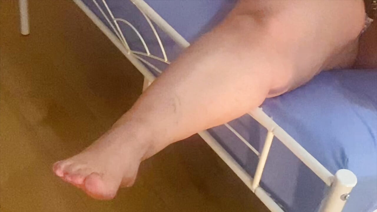 Big Ass wife Cuckold gets ready to take biggest Black cock she has had in her life with raw and no mask.