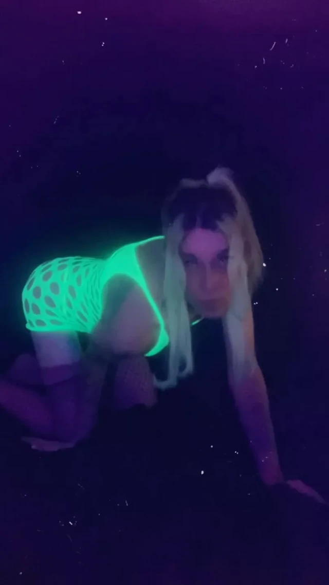 Тусовщица готова к траху