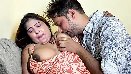 Lucky Boy had sex with beautiful housewife