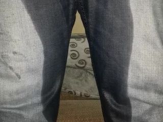 Young Boy Piss in Jeans