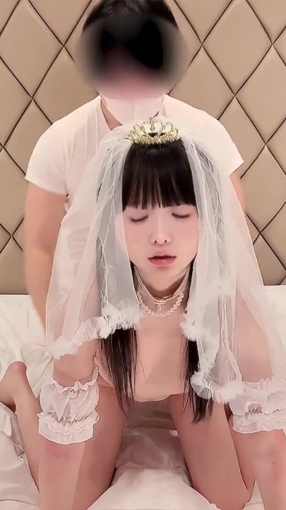Japanese kawaii cute idols give blowjobs to get work | Clip 1