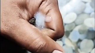 Video di sborrate di cazzo nero indiano