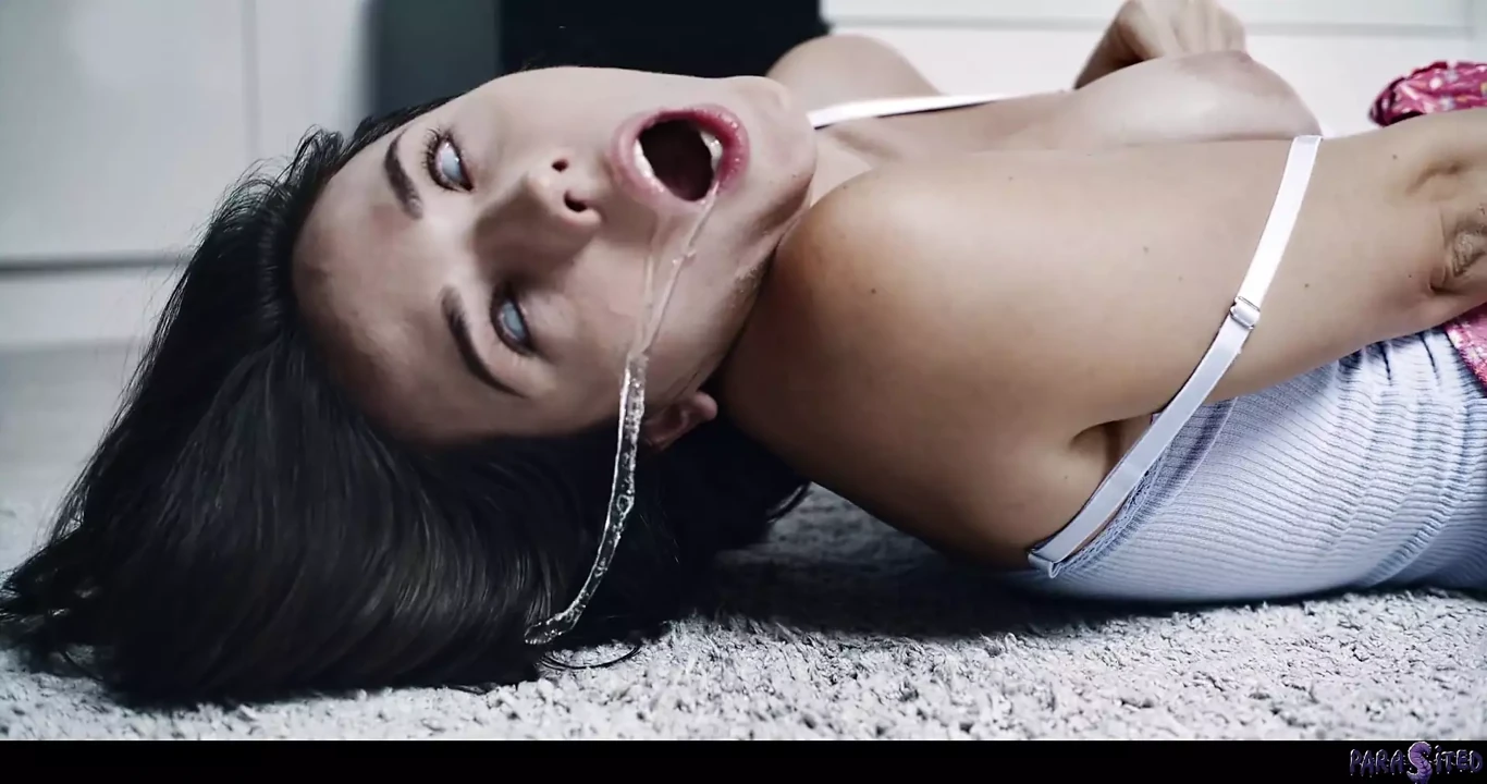 Monsters fuck girls mind and possess them