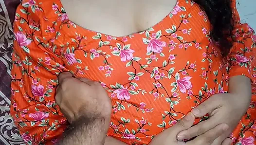 Desi bhabhi is ready every morning to service your cock