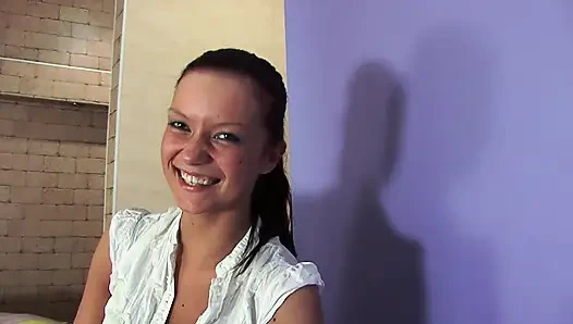 Cheerful Amelia gives a blowjob while doing the splits, then gives her teen ass to be fucked