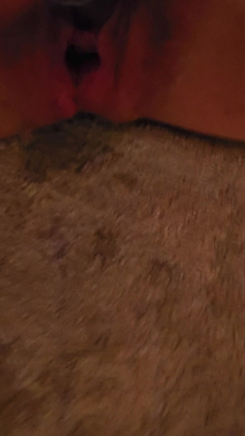 Horny and squirting 2