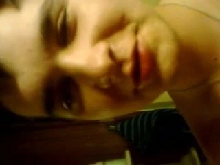 Моя подруга принимает душ