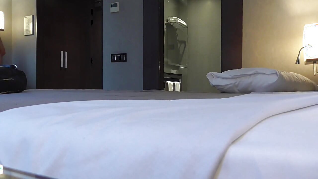 Distracție cu incitanta Lily Veroni. Ejaculare înăuntru internă