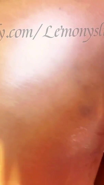 لحظة لا تنسى من "نيك سريع قوي لكس الأبنوس الكريمي"