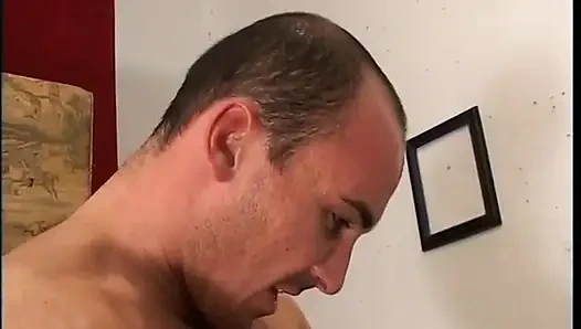 Ngentot memek berbuluku habis-habisan