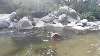 My stepsister in the river, very horny, ended up taking her home because we were alone and I ended up fucking her big ass