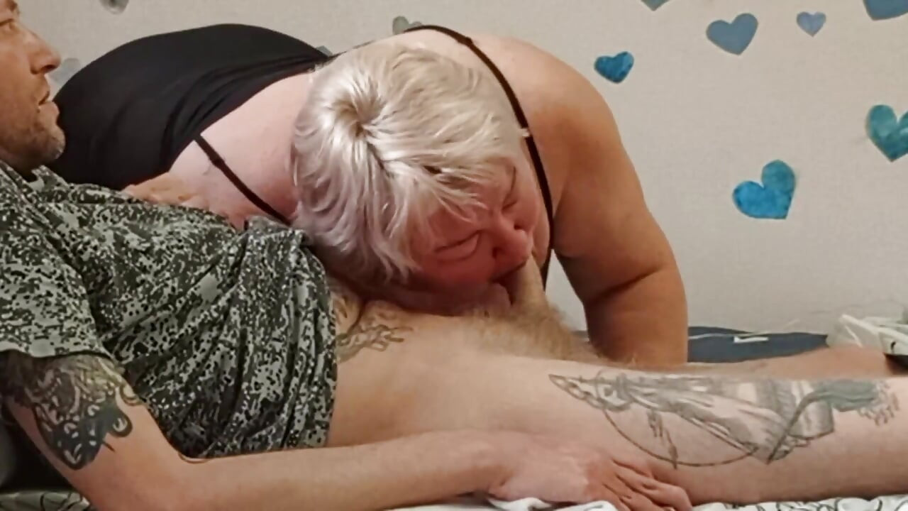 Bitch Sucks My Dick Until Cumshot