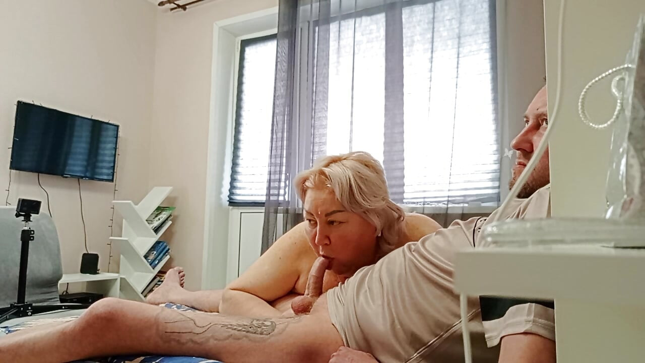 I fill my stepmother's mouth with hot, thick cum