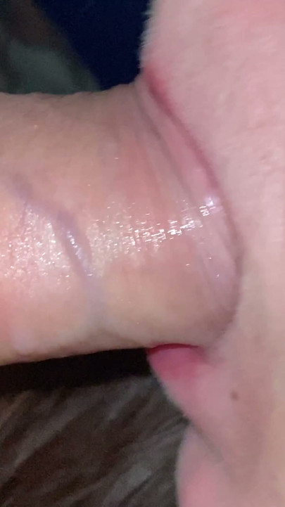 Filled the beauty's mouth with sperm, which he couldn't stand and sperm poured on his lips | Clip 2