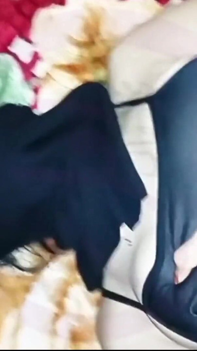 Egyptian hot niqab maid girl fucked by saudi master | Clip 1